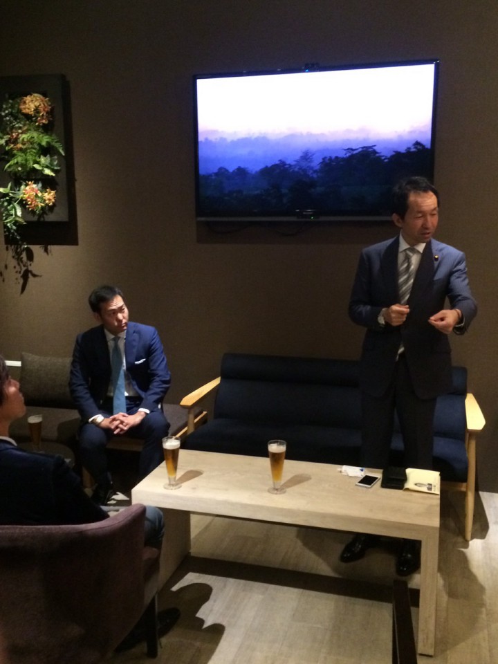福田峰之議員に直々にマイナンバーについてレクチャーしていただきました
